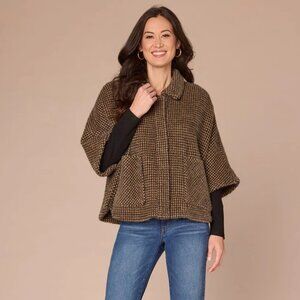 Democracy Woven Capelet